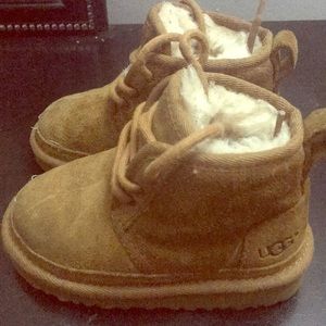 Toddler  Boy Ugg size 7
